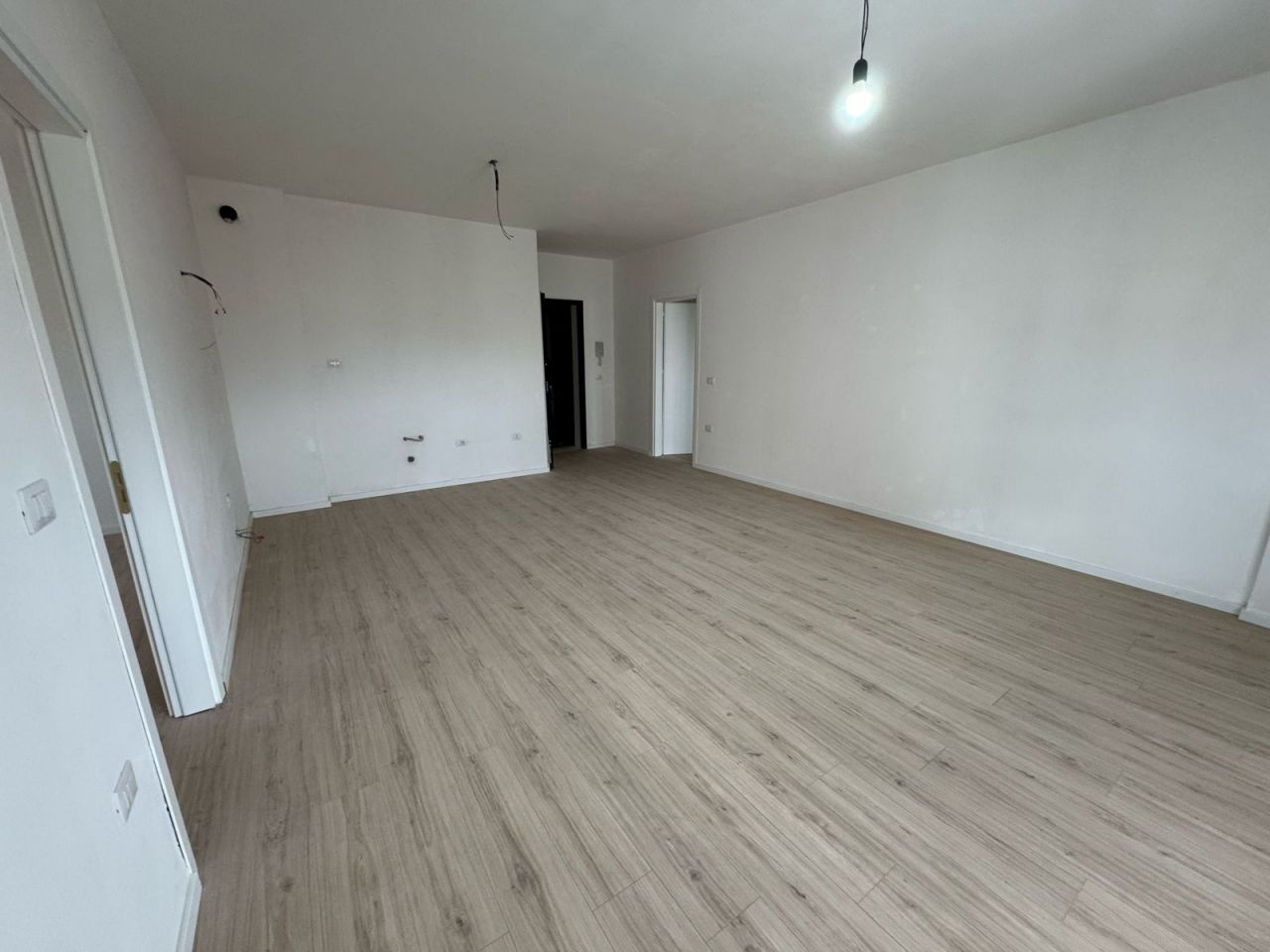 Appartamento In Vendita A Valona Albania